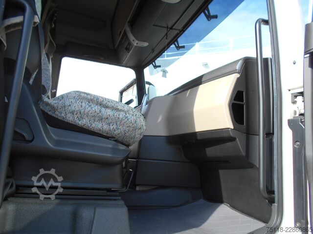 Standardowy ciągnik siodłowy MAN TGX 18.500