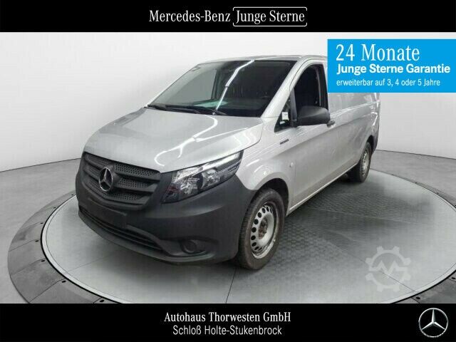 Furgon blaszak Mercedes-Benz eVito 111 Kasten Lang