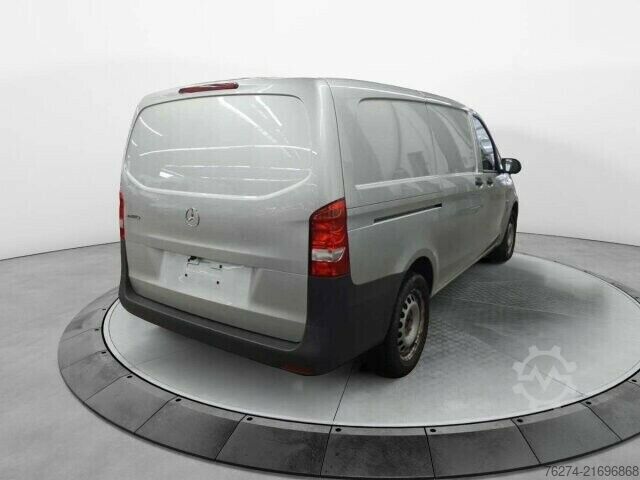 Furgon blaszak Mercedes-Benz eVito 111 Kasten Lang