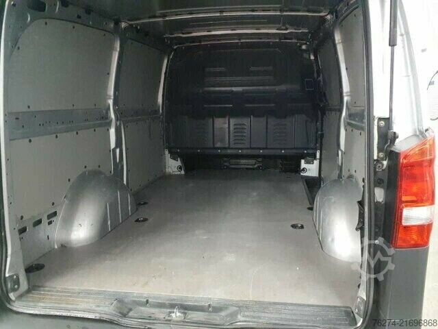 Furgon blaszak Mercedes-Benz eVito 111 Kasten Lang