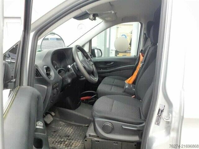 Furgon blaszak Mercedes-Benz eVito 111 Kasten Lang