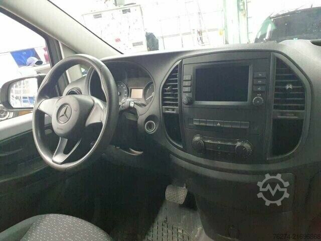 Furgon blaszak Mercedes-Benz eVito 111 Kasten Lang