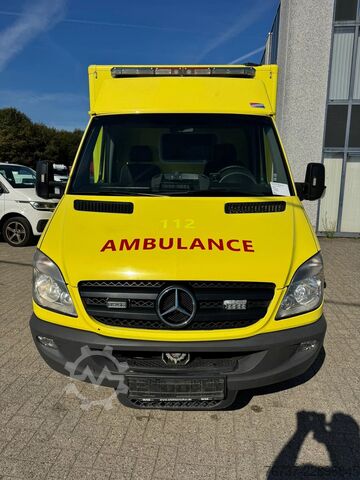 Ambulance Mercedes-Benz Sprinter 519 **EURO 5-V6-AIRCO-BELGIAN ORIGINE**