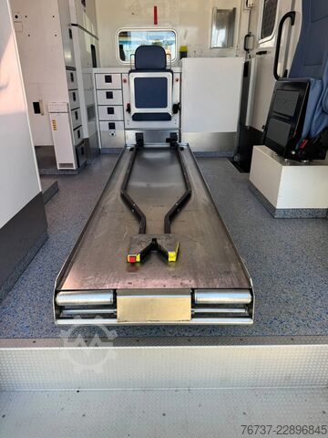 Ambulance Mercedes-Benz Sprinter 519 **EURO 5-V6-AIRCO-BELGIAN ORIGINE**