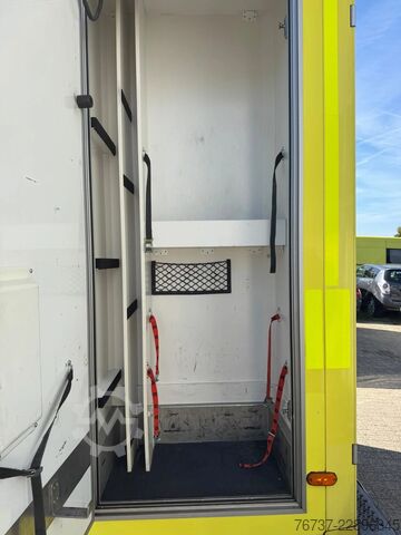 Ambulance Mercedes-Benz Sprinter 519 **EURO 5-V6-AIRCO-BELGIAN ORIGINE**