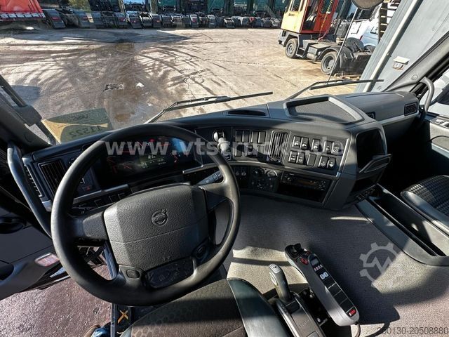 Roll-off tipper truck VOLVO FMX 330 6x2 HIAB Lift/Lenk,34.176Km TOP Zustand