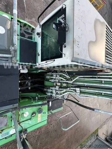 Chain excavator LIEBHERR R926 LC 30t. Kettenbagger Tieflöffel GPRS Topcon