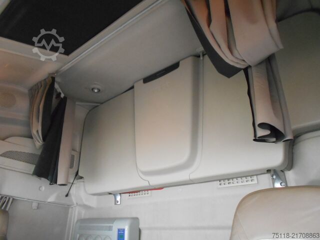 Standard tractor unit Iveco STRALIS XP 510 - ABARTH EDITION