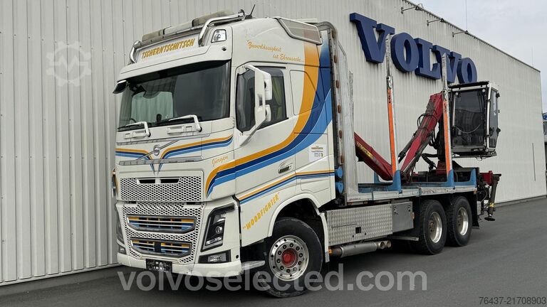 Přepravník dřeva Volvo FH16