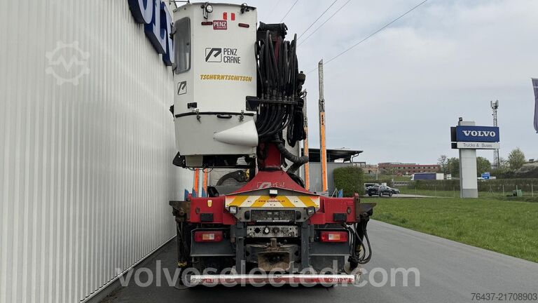 Přepravník dřeva Volvo FH16