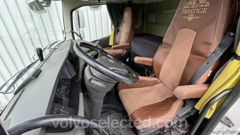 Přepravník dřeva Volvo FH16