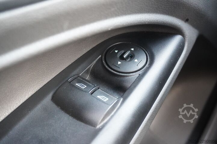 Magastetős kombi Ford Transit Connect 1.5 EcoBlue EURO 6 - Airco - Cr...