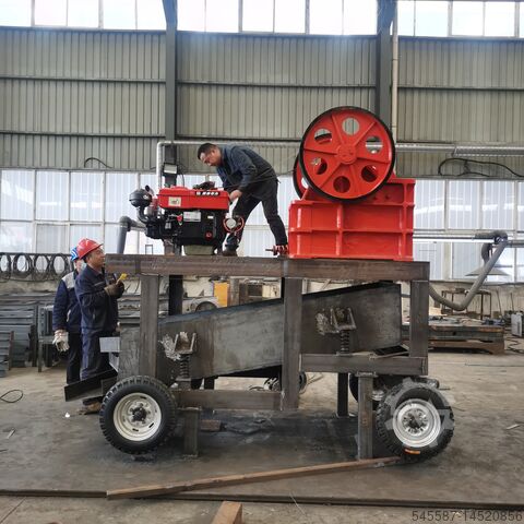 Breekapparatuur Mingyuan Small mobile jaw crusher Mobile Diesel jaw crusher 250x400