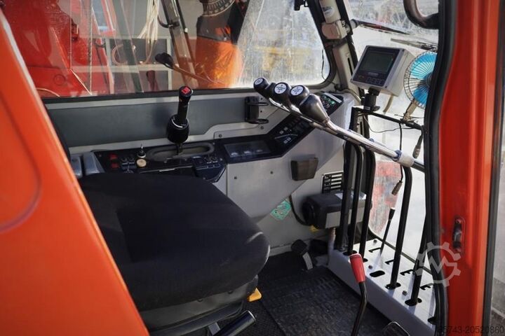 Mobile crane Sumitomo SC700-II 70t Capacity, 43m Boom, 31m Movable Jib,