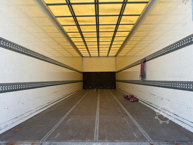 Camion caisson MERCEDES-BENZ ACTROS 2532 L Koffer 8,50 m LBW 2 T*ORIGINAL KM