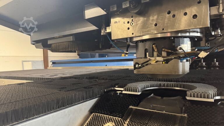 Pons-laser-combinatiemachine TRUMPF TRUMATIC 7000