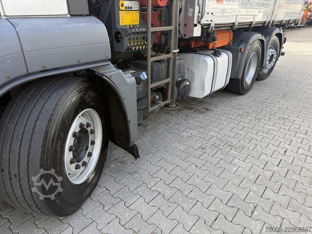 Üç taraflı damperli kamyon MAN TGS 26.400 Kipper Kran Palfinger PK 18002