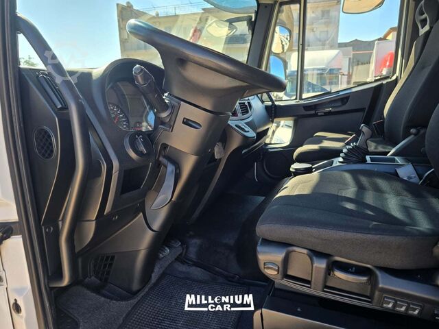 Kamion sa ravnom platformom i ceradom Iveco EUROCARGO 120E25 CENTINATO 10,20M 2018