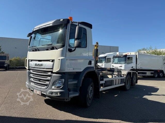 DAF 450 FAN 6X2 oś z żurawiem HYVA Loader 20-53-S DAF 450 FAN  6X2 axle  with HYVA Loader 20-53-S