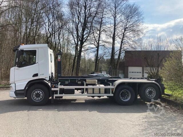  DAF XD 450 FAN  6x2 Road  with HYVA Loader 20-6.2-S...