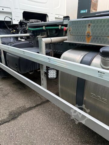  DAF XD 450 FAN  6x2 Road  with HYVA Loader 20-6.2-S...