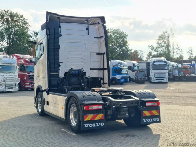 Volvo FH 16.700 Globetrotter 4x2 - NOWY - Retarder - Klimatyzacja postojowa - Aluminiowe felgi - Kam Volvo FH 16.700 Globetrotter 4x2 - NEW - Retarder - I...