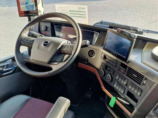 Volvo FH 16.700 Globetrotter 4x2 - NOWY - Retarder - Klimatyzacja postojowa - Aluminiowe felgi - Kam Volvo FH 16.700 Globetrotter 4x2 - NEW - Retarder - I...