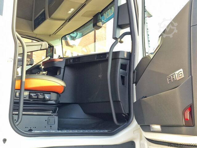 Volvo FH 16.700 Globetrotter 4x2 - NOWY - Retarder - Klimatyzacja postojowa - Aluminiowe felgi - Kam Volvo FH 16.700 Globetrotter 4x2 - NEW - Retarder - I...
