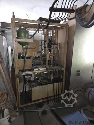 Verticale draaimachine met revolverkop TOS Hulín SKI 8 CNC