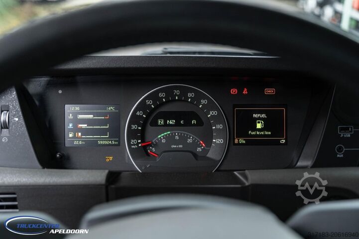 Standard tractor Volvo FH 460 6x2, 593.900 km