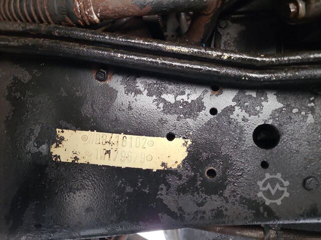 Haszonjármű - billenős Mercedes-Benz Unimog 418/10