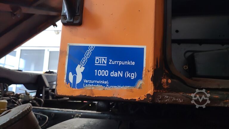 Haszonjármű - billenős Mercedes-Benz Unimog 418/10