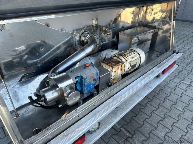 Tank Feldbinder FOOD / 33.500L / 2-COMP / LIFTAXLE / PUMP / ALCOA