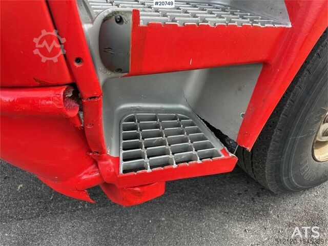 Bergungsfahrzeug Sisu E18M 6x4 heavy excavator w/ EKA body and chains. W
