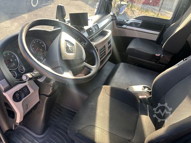 Skříňový nákladní automobil MAN TGM 16.280 EURO 6 16T FURGON