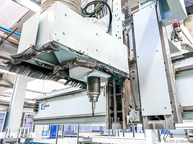 CNC Machine Centres With Flat Tables WEEKE PROFI BHC912/43/25