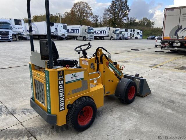 Loader Knikmops KM100 (7123)
