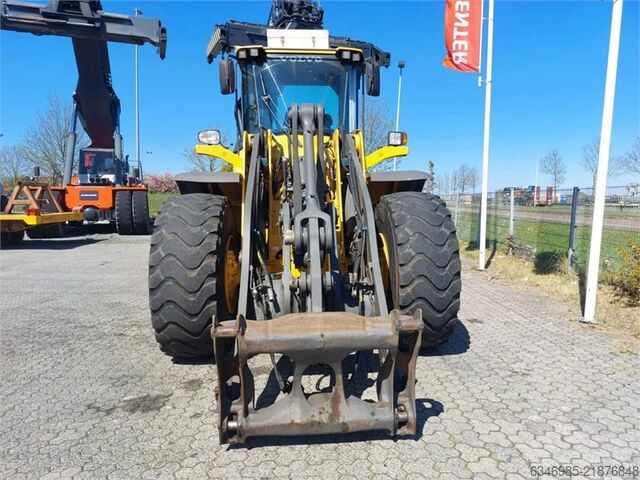 Stavební stroj Volvo L110F