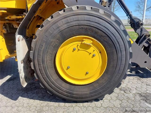 Stavební stroj Volvo L110F