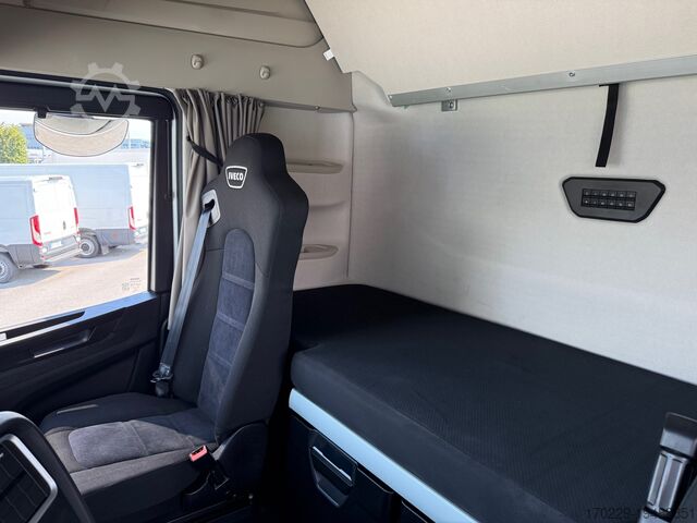 Standard-Sattelzugmaschine Iveco s-.way 480