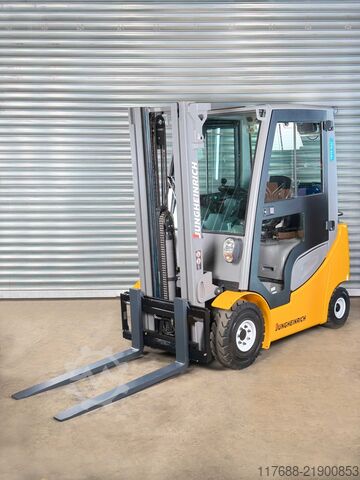 Carrello elevatore frontale GPL Jungheinrich TFG 316s - Service Neu + Garantie - nur 4.717Std.