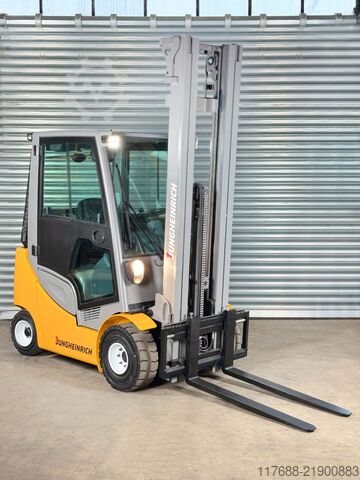 Carrello elevatore frontale GPL Jungheinrich TFG 320s - Service Neu - STVO - Vollkabine - 6,5M