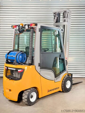 Carrello elevatore frontale GPL Jungheinrich TFG 320s - Service Neu - STVO - Vollkabine - 6,5M