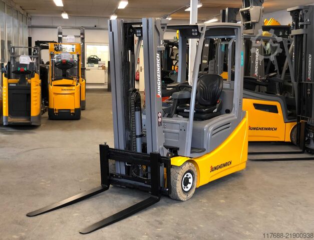 Electric 3-wheeler Jungheinrich EFG 216k - Service Neu - Batterie 95% + Garantie