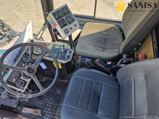 Veegmachine KRAMER Tremo Multicar TSK 500/Kehrmaschine/Wint