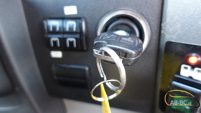 Miniautocarro MERCEDES-BENZ Sprinter Mid City, 15 Sitze