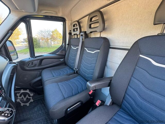 Βαν με κουρτίνα πλευράς IVECO Daily 72C18 Hi-Matic Pritsche Plane+LBW