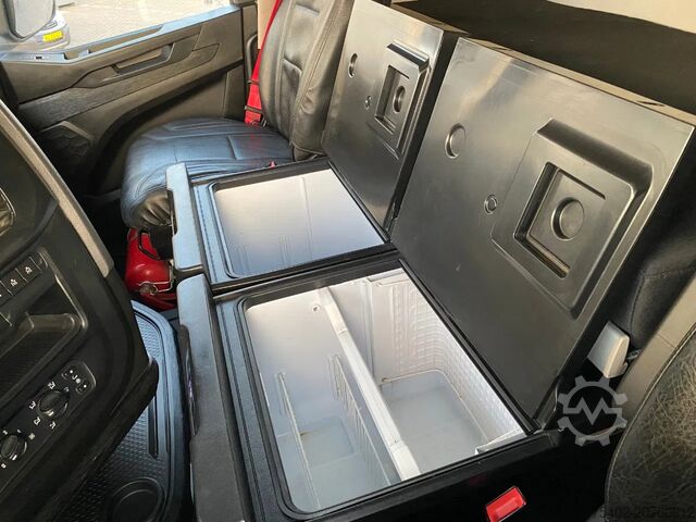 Standard tractor Iveco S-WAY 480 / Intarder / Hydraulic