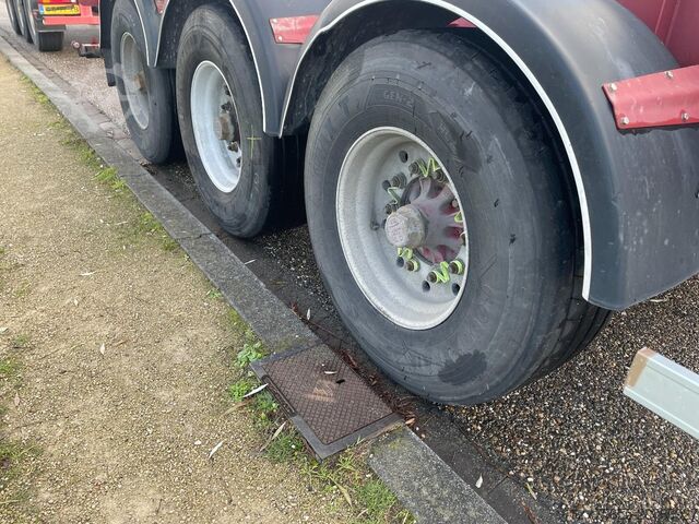 Containertransport Burg BPO 12 27 CCXGX 00 20/30 FT Chassis / BPW Axles...