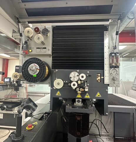 Mașină de erodat sârmă Mitsubishi MVR 2400